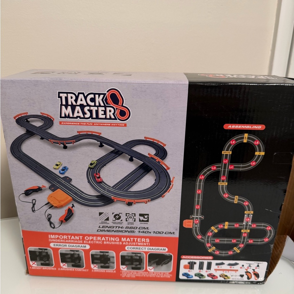 Slot Racing Set - Blue, Red, Green - Picture 2 of 3